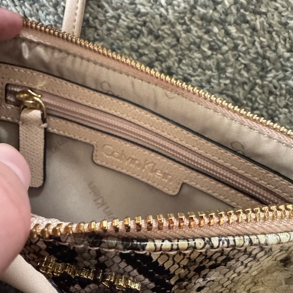 EUC Calvin Klein Snakeskin Crossbody Purse - Picture 6 of 8